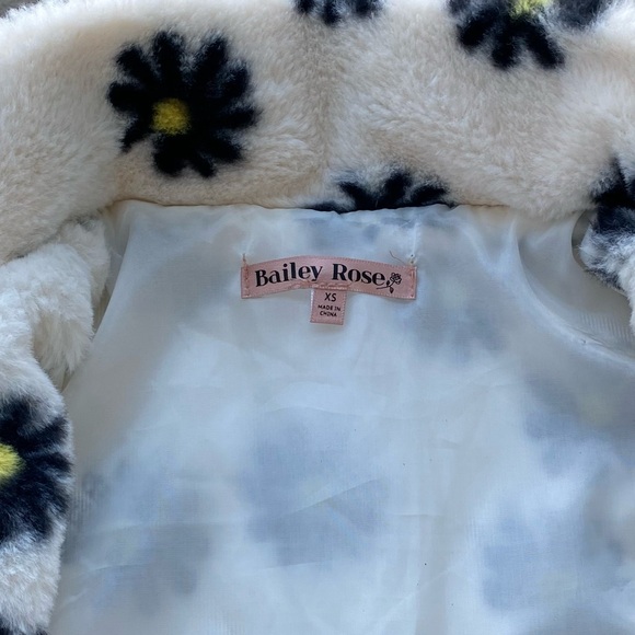 Bailey Rose Jacket - Picture 6 of 6